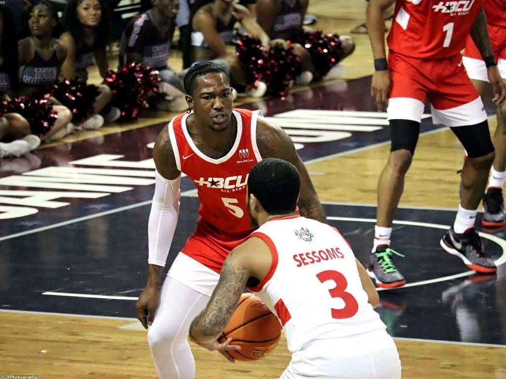 វិធីលេងបាល់បោះ