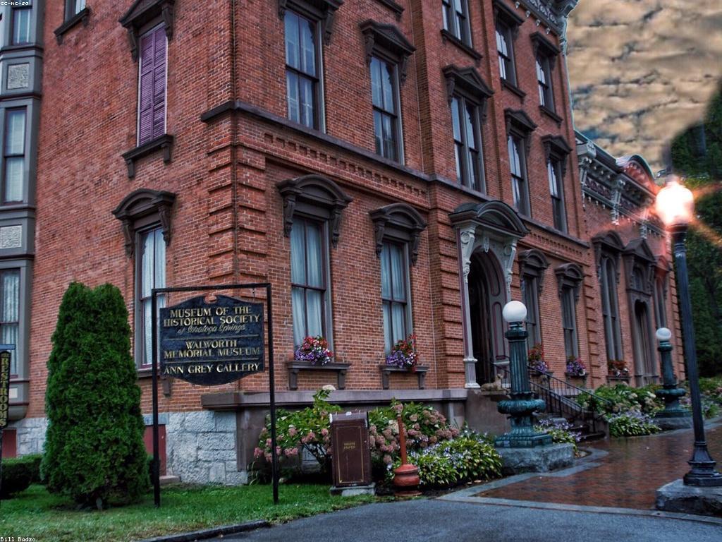 ឥទ្ធិពលនៃវិស័យកាស៊ីណូលើសេដ្ឋកិច្ចនិងសង្គម